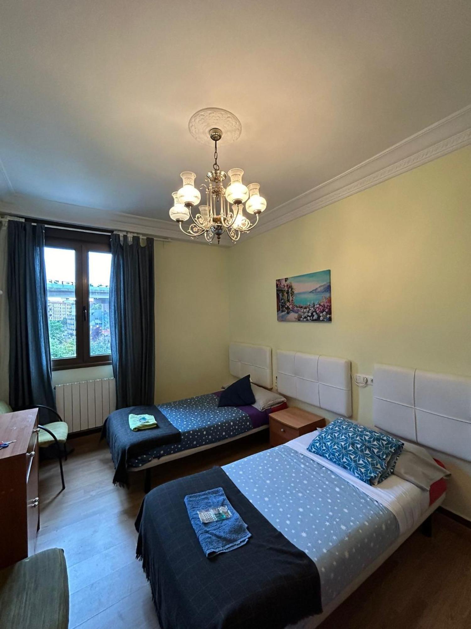 Fliphouse Rooms Pension ビルバオ エクステリア 写真
